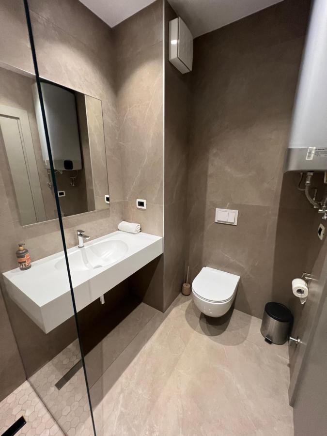 Skanderbeg Square Center Appartement *